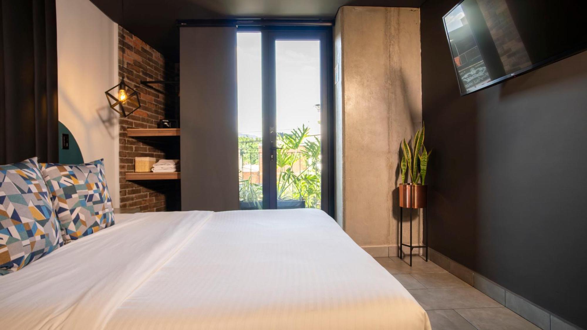 Patios Cool Living Hotel *