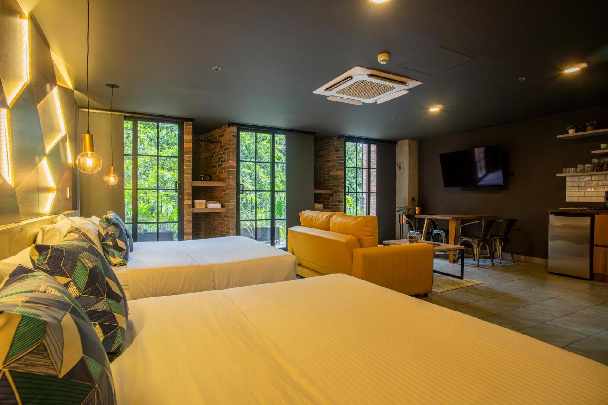 Patios Cool Living Hotel
